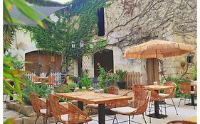 La Vigneronne Des Costieres